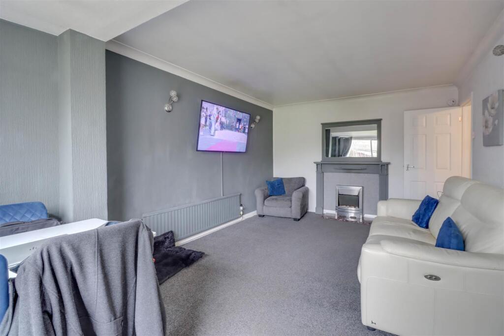 28 GRANGE ROAD WICKFORD-7.jpg