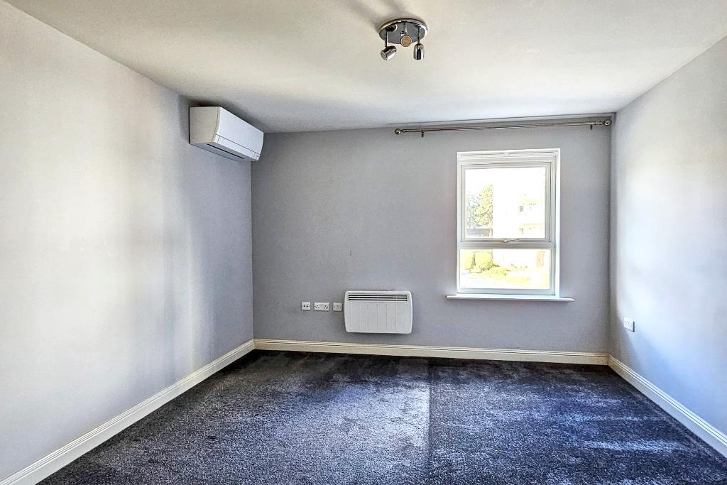 Bedroom (Portal Size).jpg