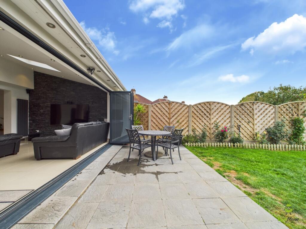 Presented by Clinton at EweMove Bexleyheath and Da