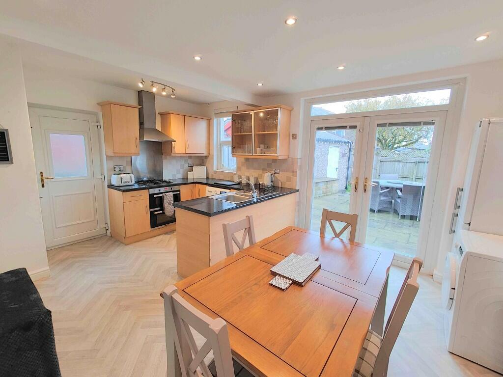 Dining Kitchen