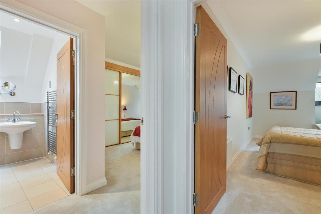 LONG ORCHARDS, FLAT 10- (17).jpg