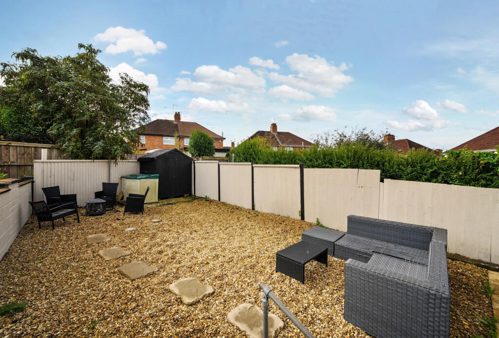 1372311-4-68f8b9f...