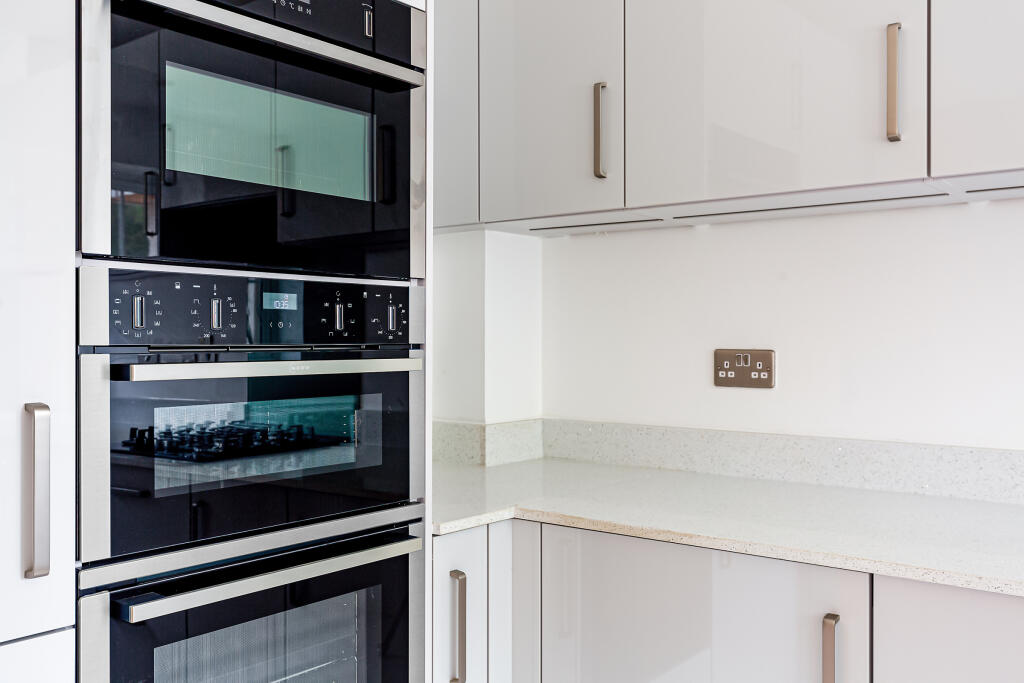 Kitchen Features