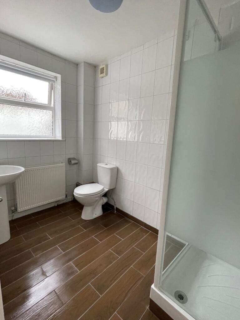 102 Manor House Road10