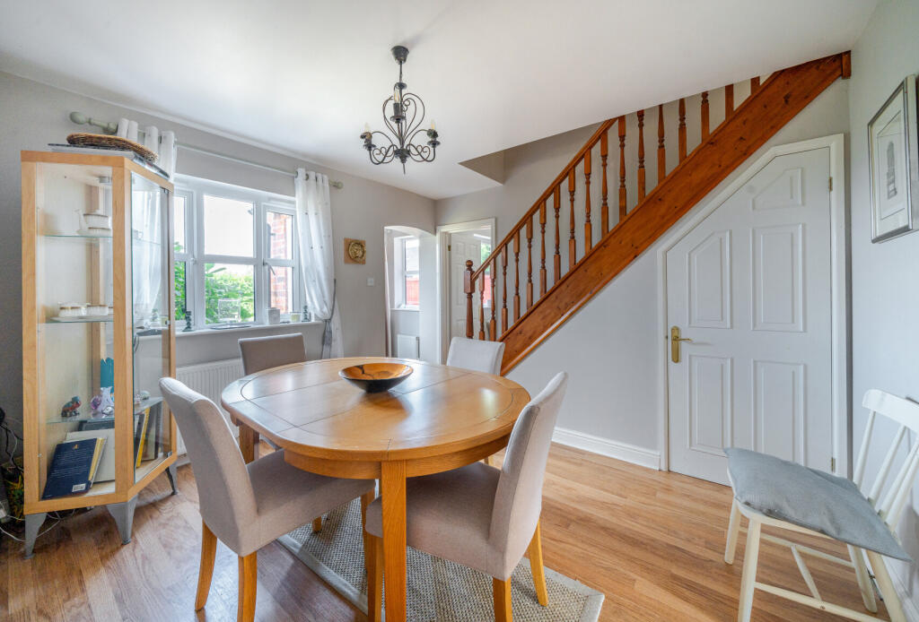 1306791-9-68499ec...