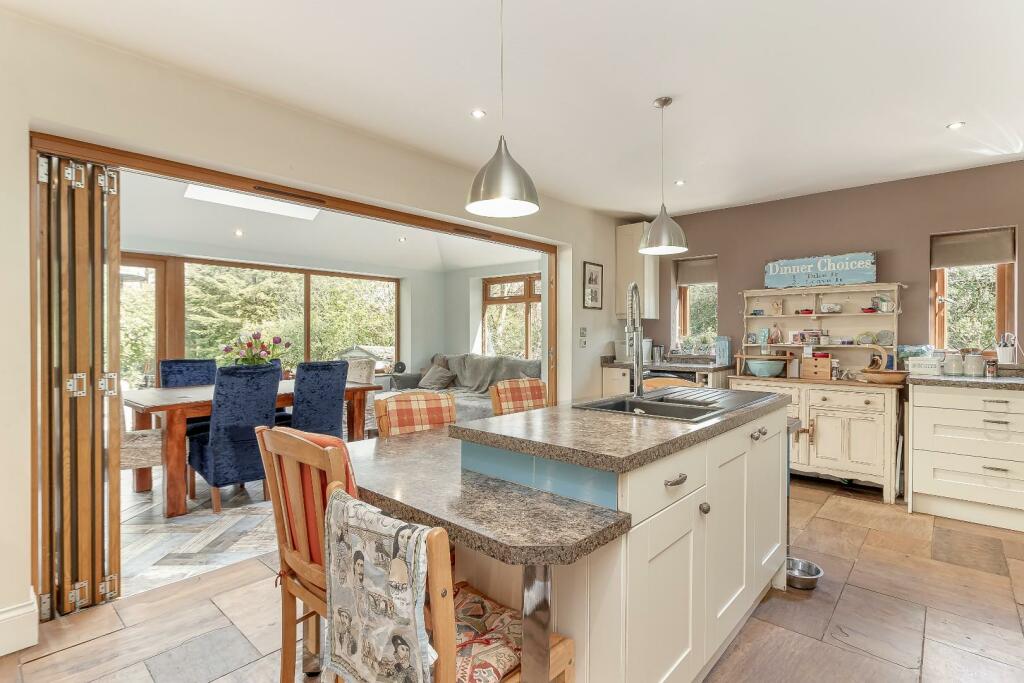 Dining Kitchen - C.jpg