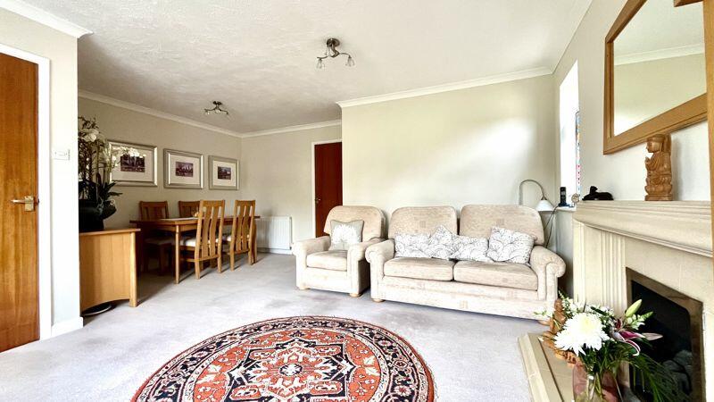 Sitting/Dining Room