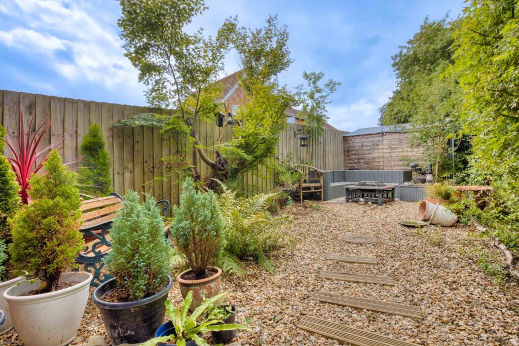 Ewemove Taunton Standfast (3)