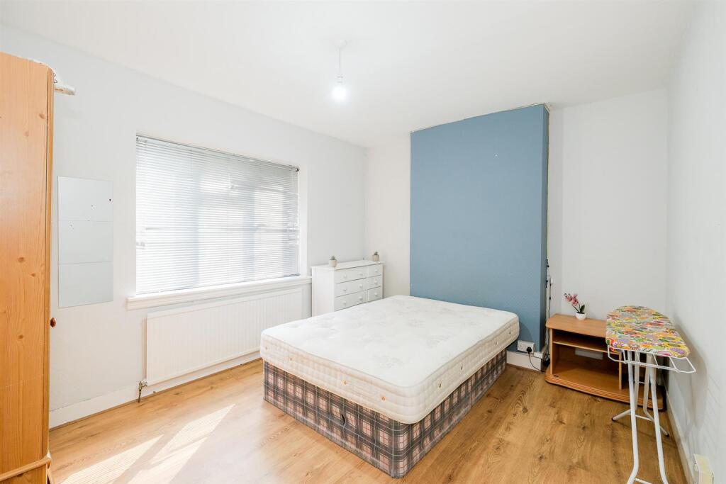 112 Holbrook road-11_web.jpg