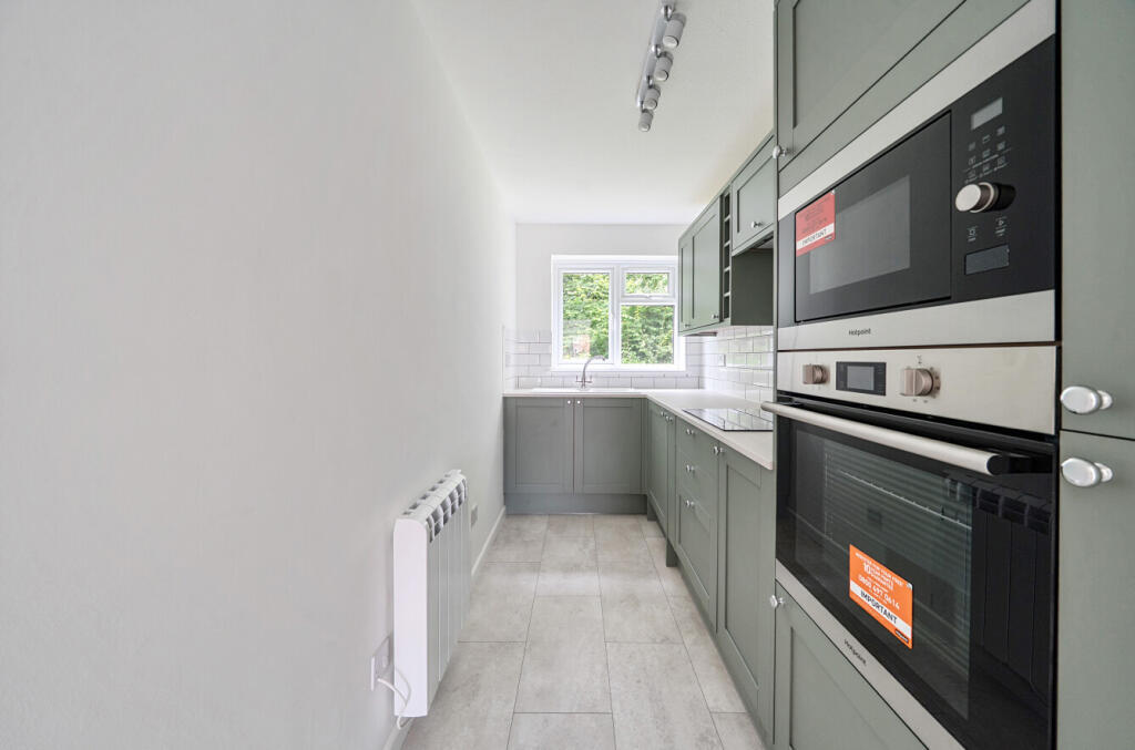 1309760-12-684aac...