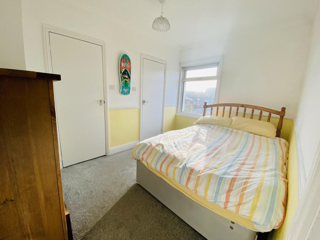 23 castle bedroom 