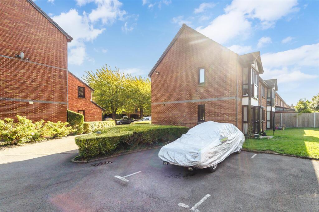 FARRIERS CLOSE (14).jpg