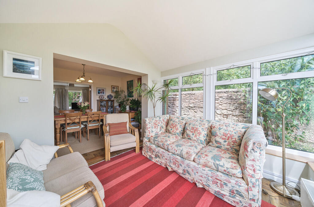 1310114-16-685996...