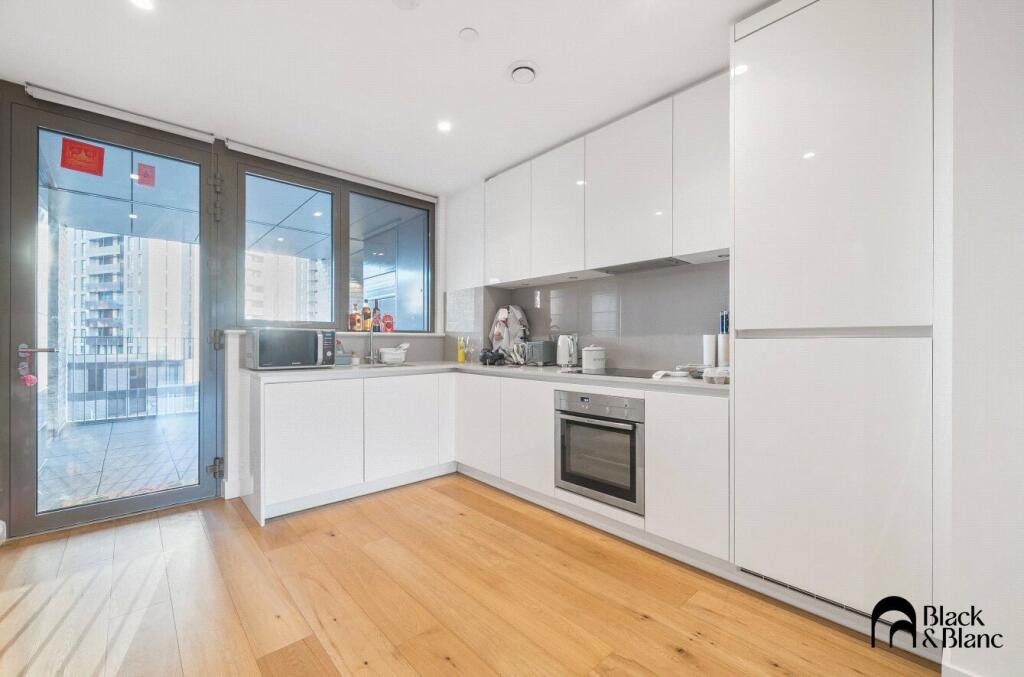 Kitchen/Reception