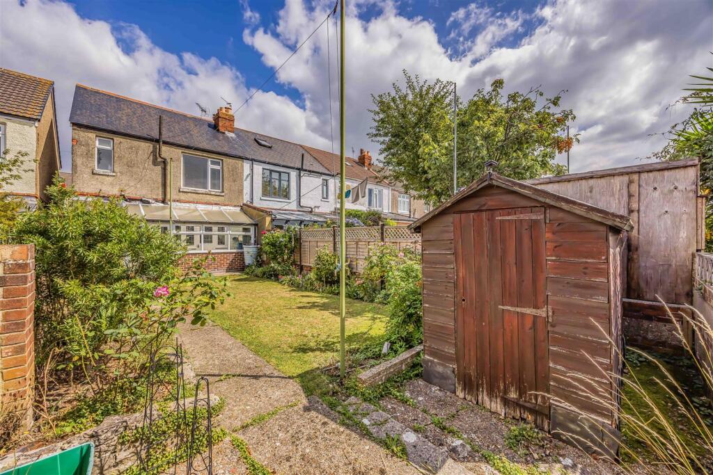 8 Wesley Grove, Copnor-Small-PorticoMarketing-Sold