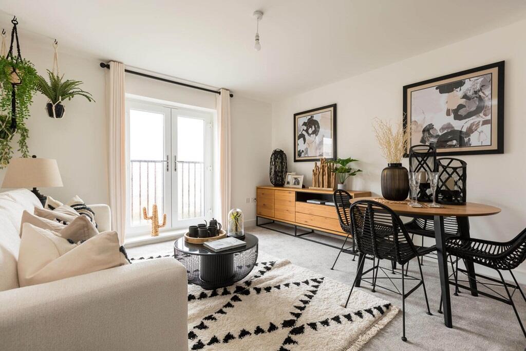 An open plan kitchen, lounge and dining area makes this home perfect for entertaining