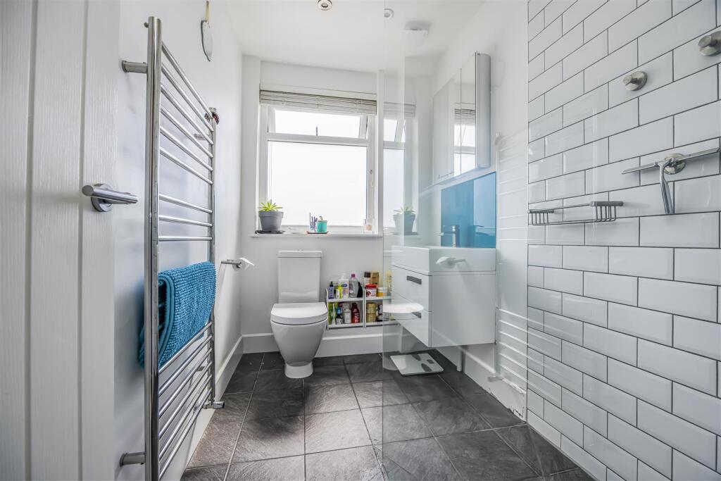 29 Wraysbury Park Drive, Emsworth-PorticoMarketing