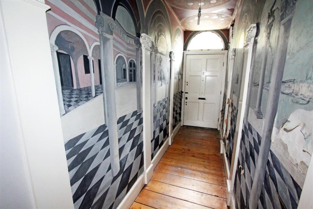 IMG_6663 hall close.jpg