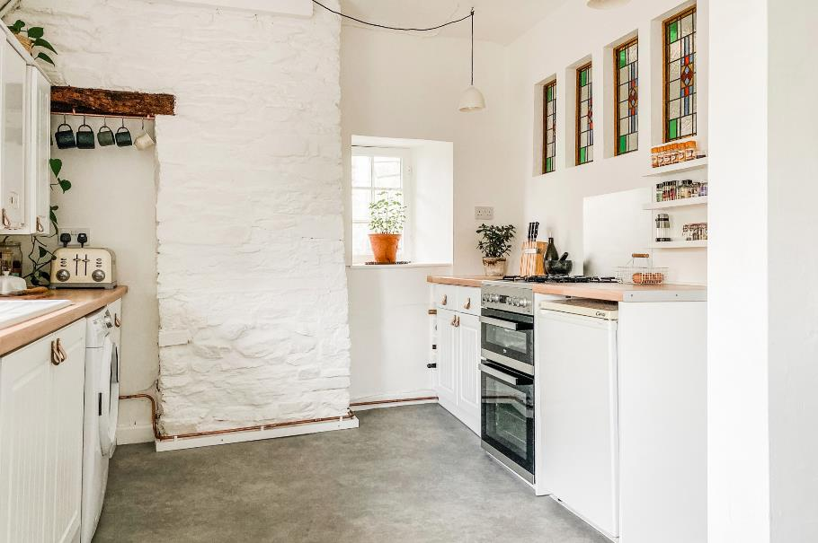 Kitchen 2.png