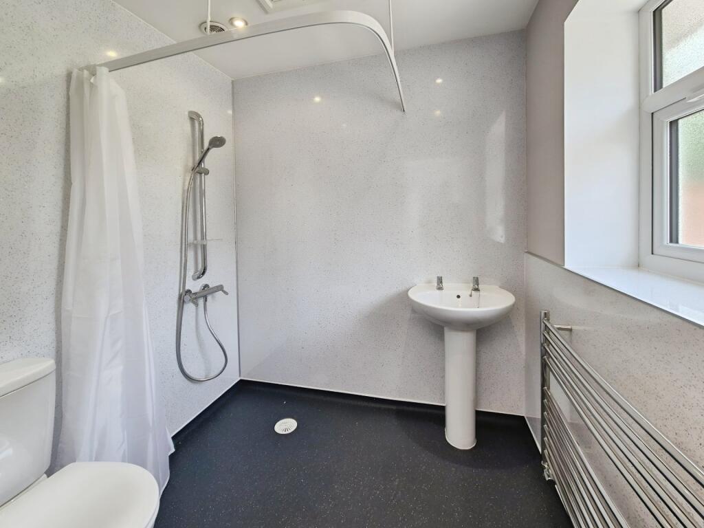 En Suite Shower Room