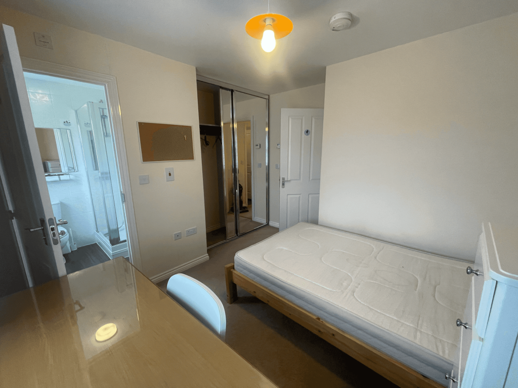 Cherry Tree Drive, Coventry, CV4