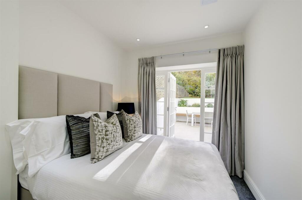 3 at 79 to 81 lexham gardens 362229 bed7_RGB.jpg