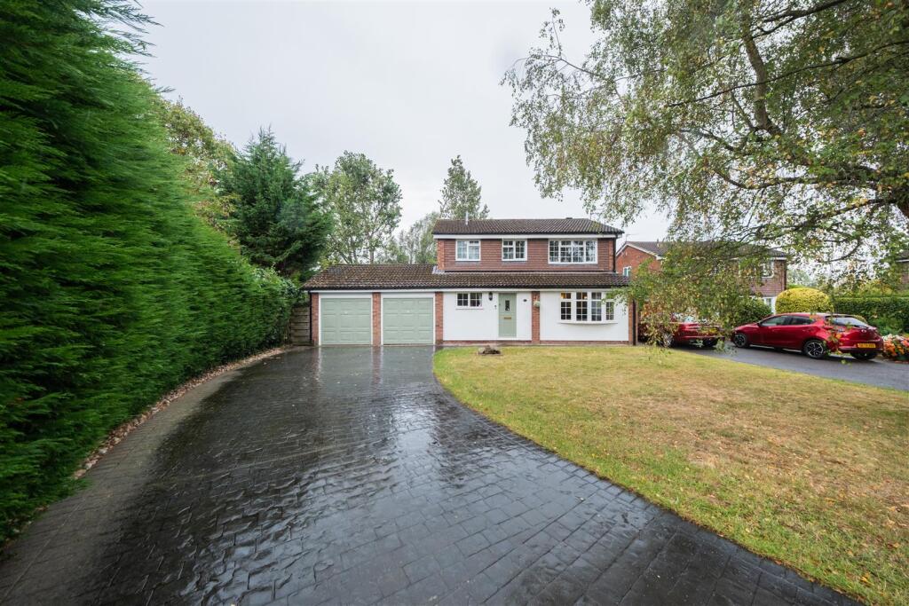 6 Warren Close-042.jpg