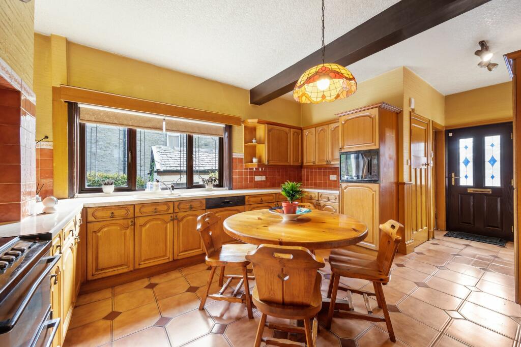 Kitchen / Breakfast Room