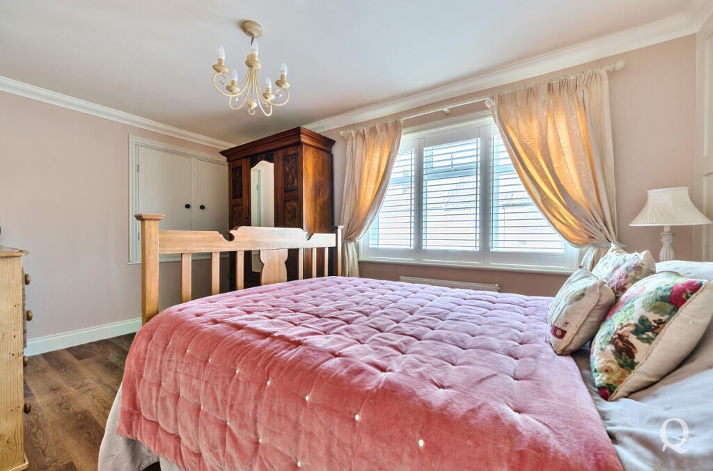 06dd8bb9-056f-417...