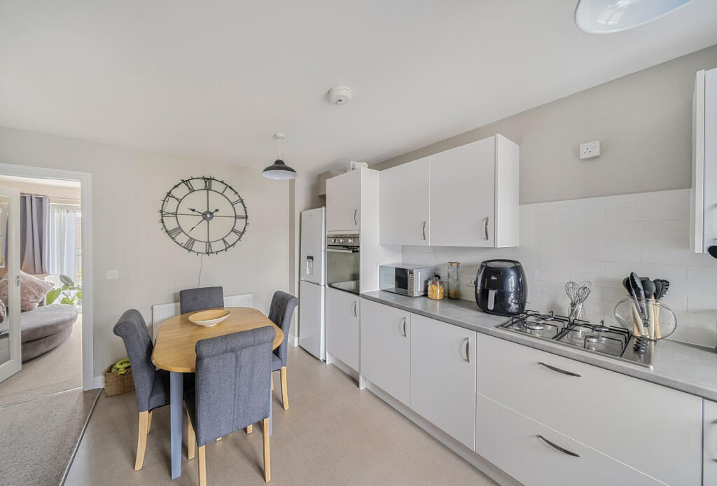 1296140-30-682af4...