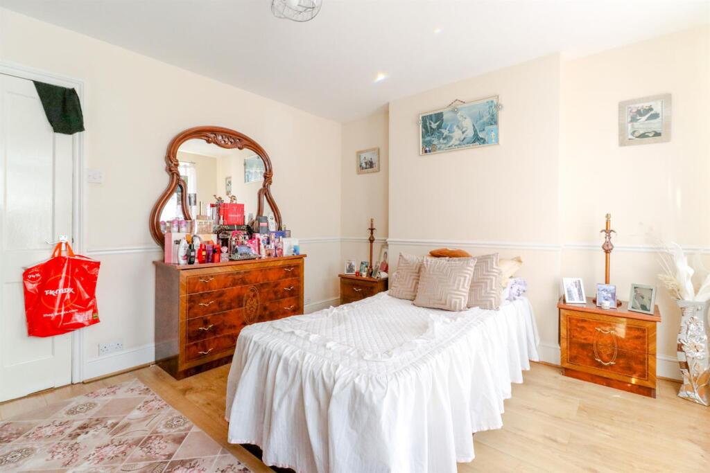 64 Totteridge Road-32.jpg