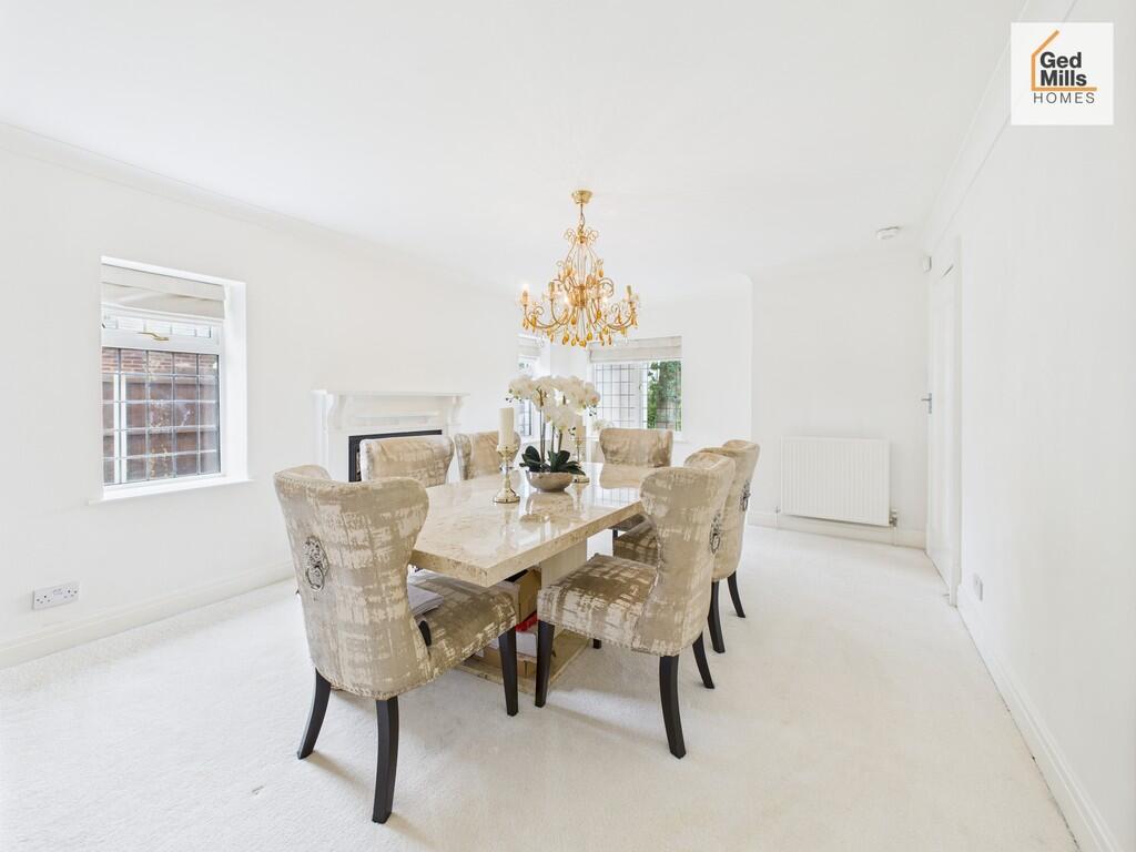 CAM04261G0-PR0080...