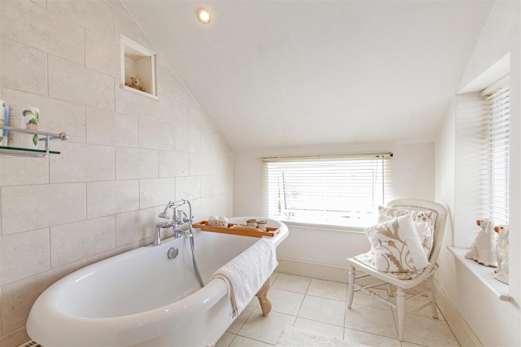 Bathroom-2.jpg