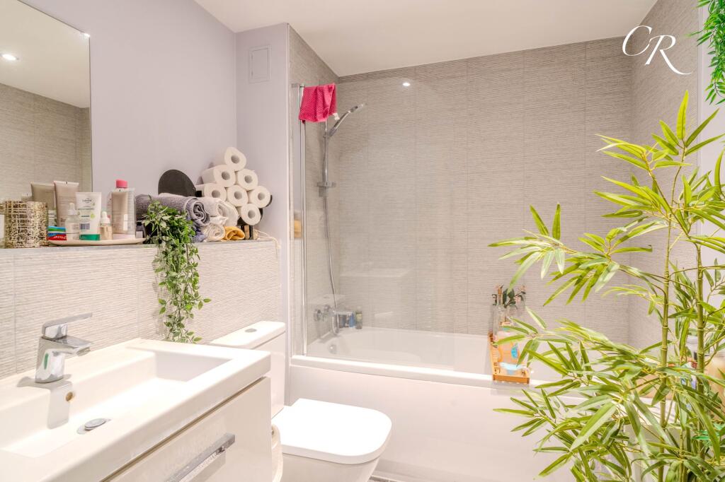 Main Bathroom
