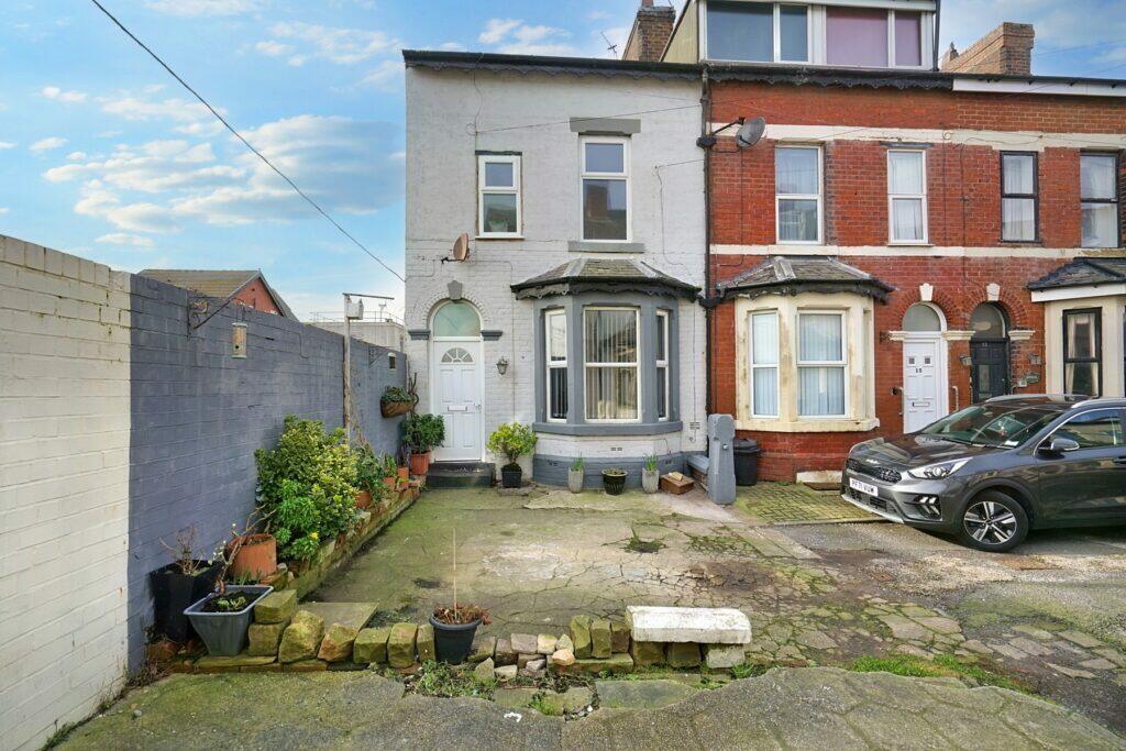 17 Garden Terrace - Outside