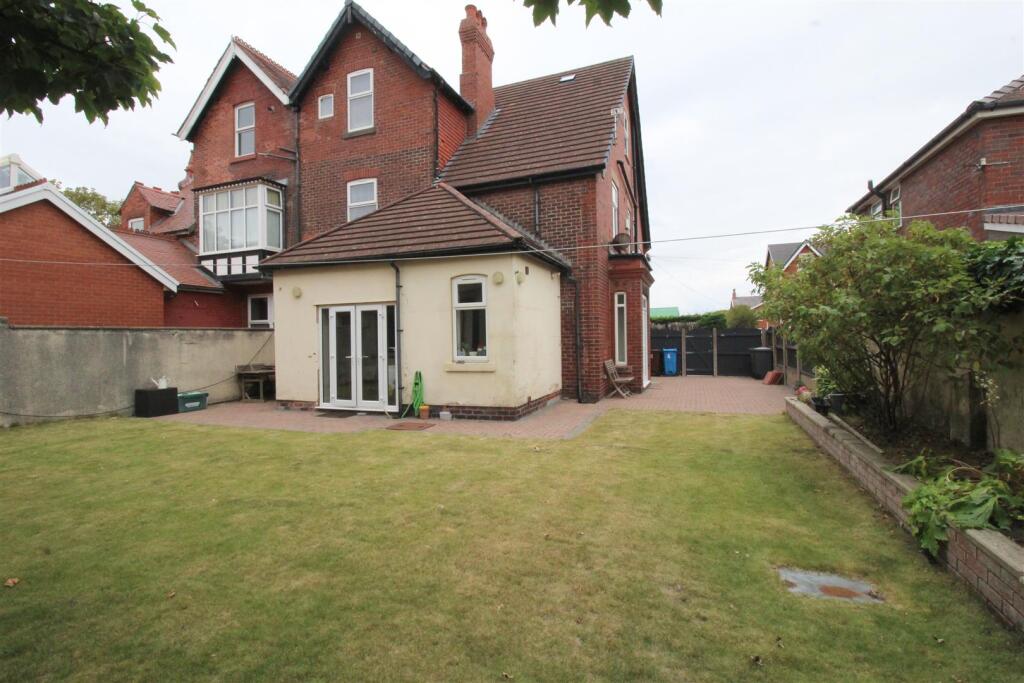 Lake Road, Rear Garden 1.JPG