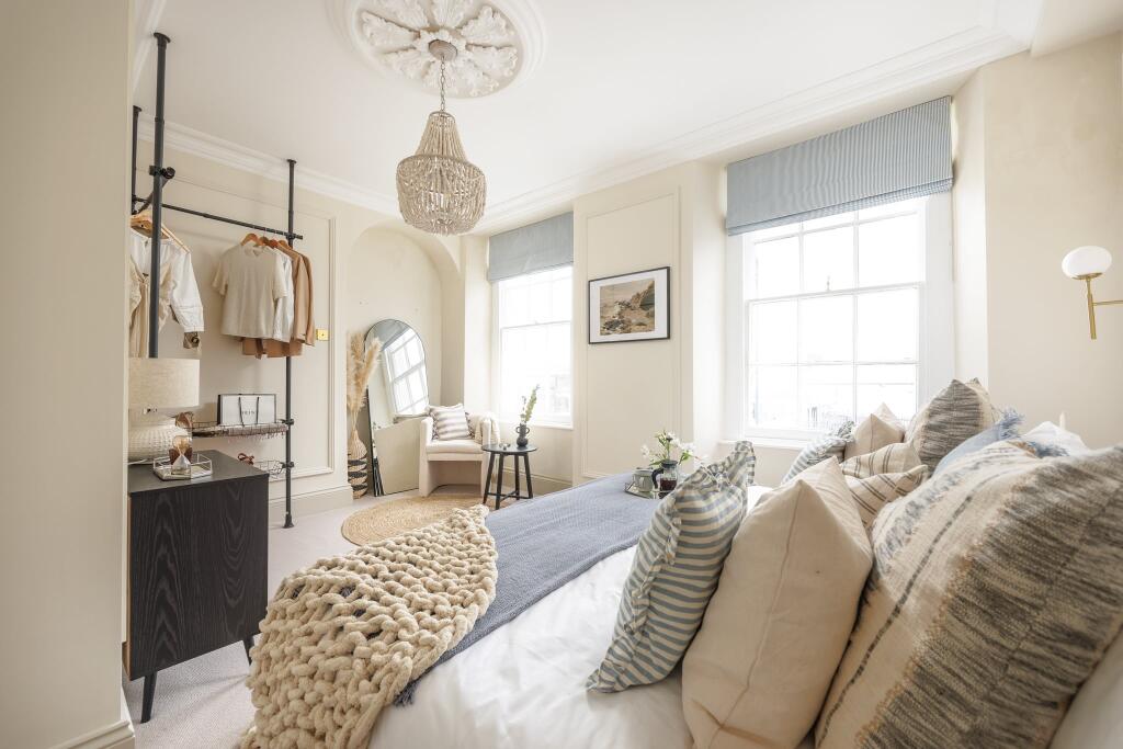 emma_place_first_flo
