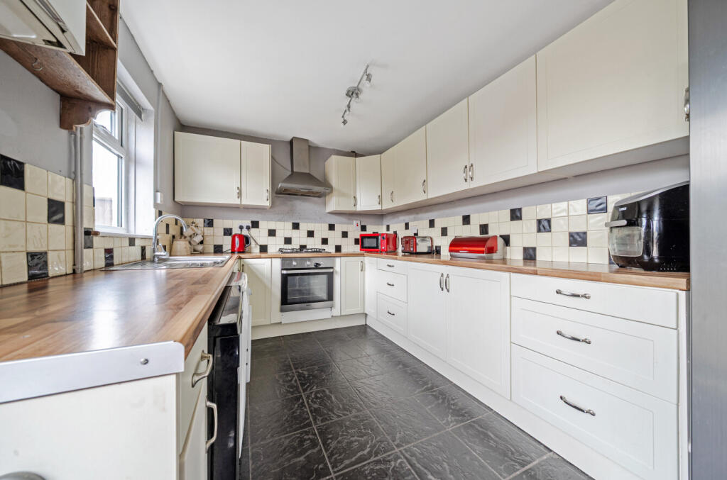 6-681ce29d42cea-1287639-ARW-6