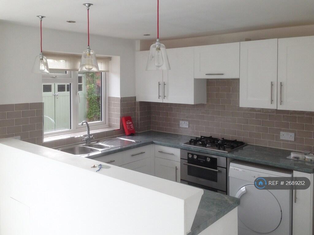 Kitchen/Dining