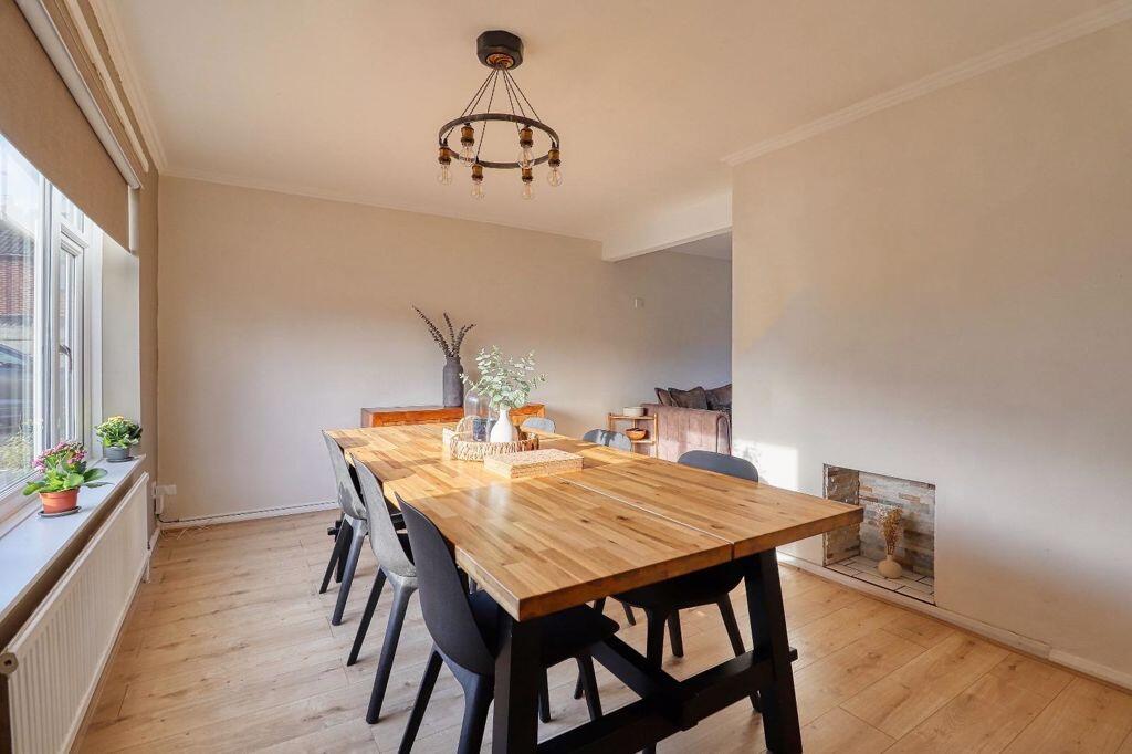 Lounge/Diner