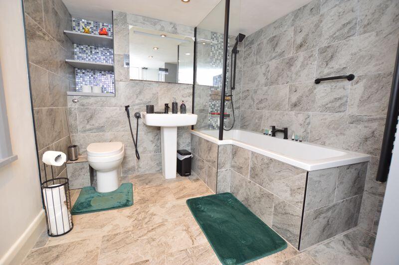 Modern Bathroom