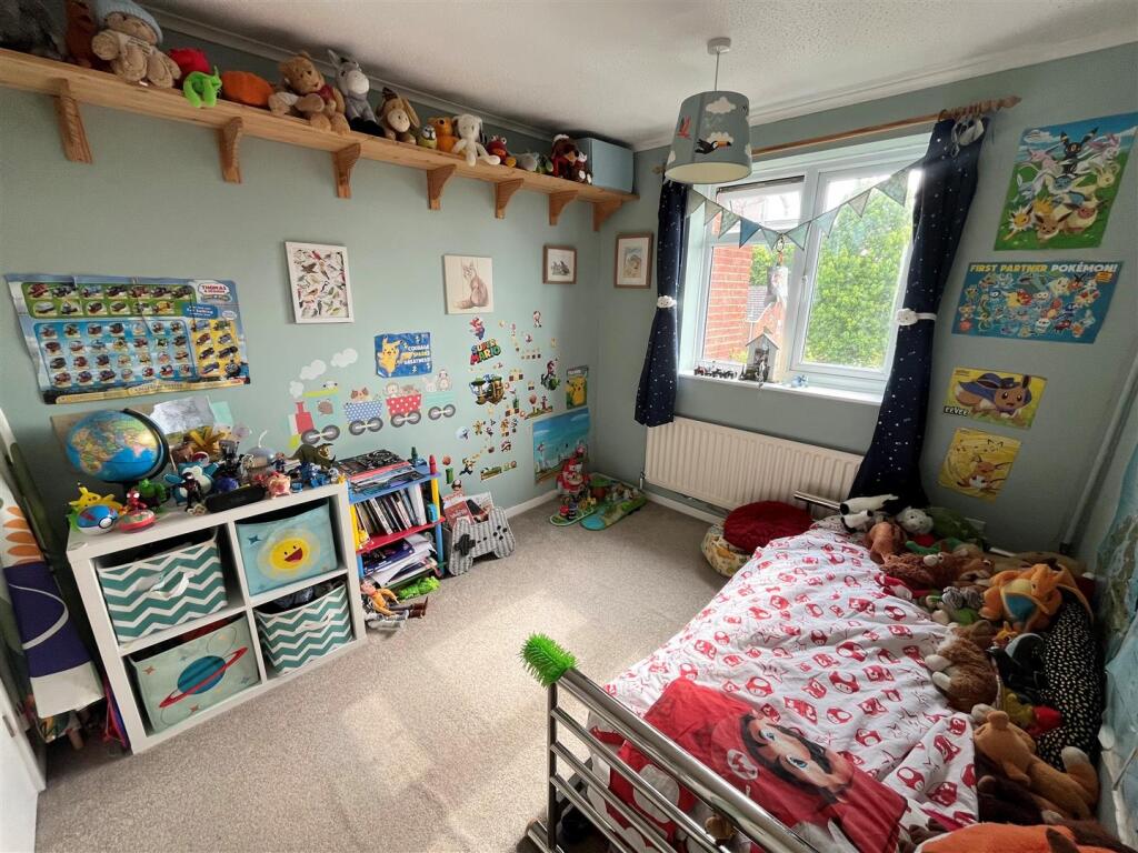 5. Bed1.jpg