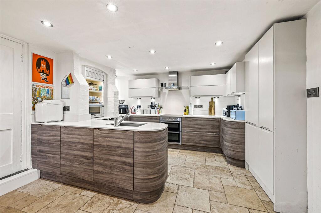 Modern Kitchen