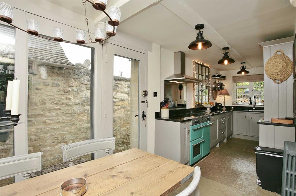 Kitchen - Dining Room 2.jpg