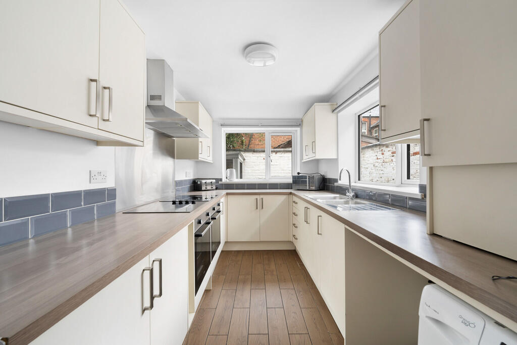 19 West Lorne Str...