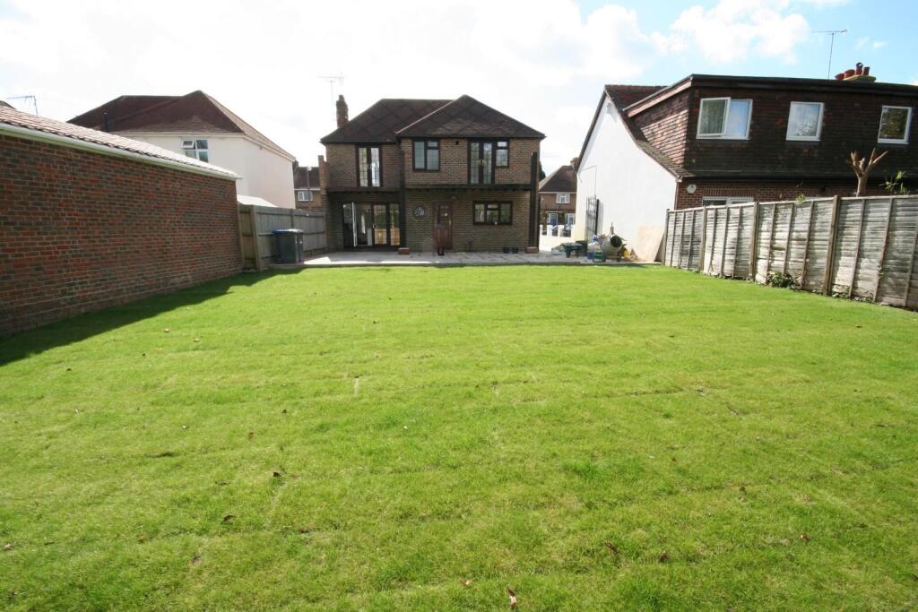 33 St Andrews Road Garden.JPG