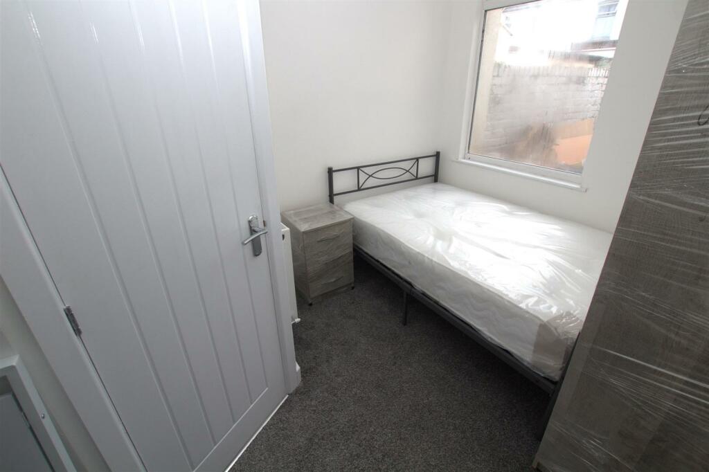 room 2 e.jpg