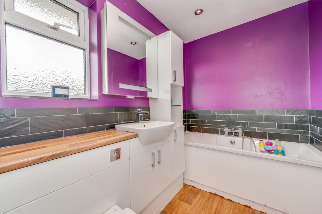 FOUR DOUBLE BEDROOMS AND TWO BATHROOMS
