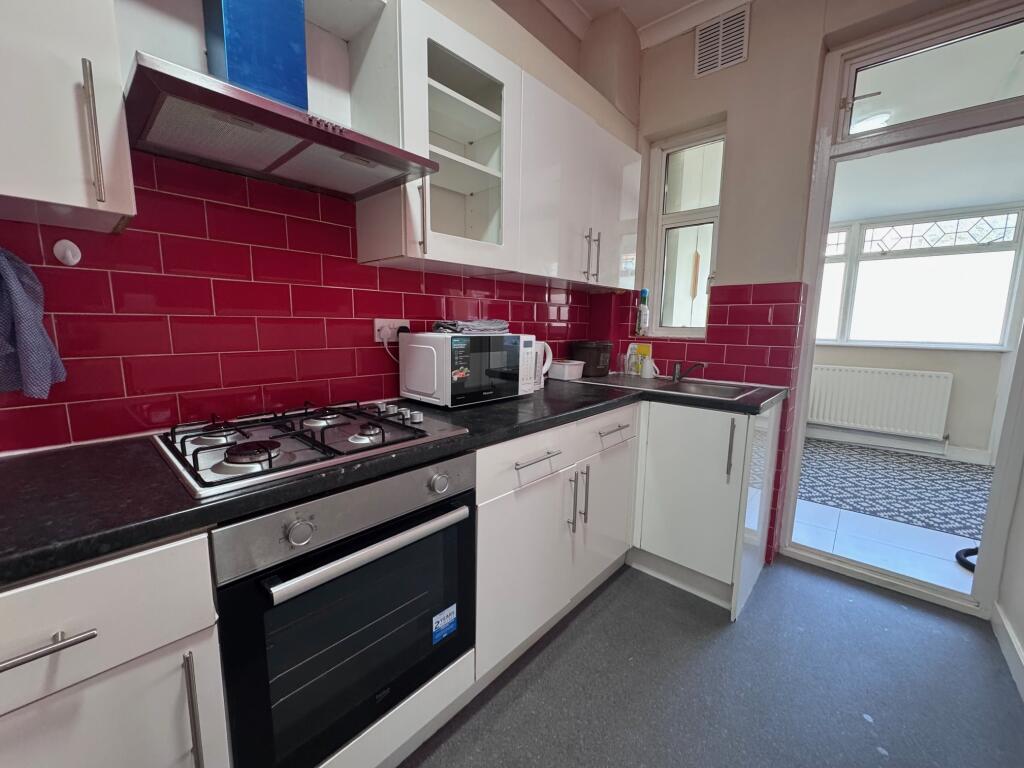 Kitchen - E10