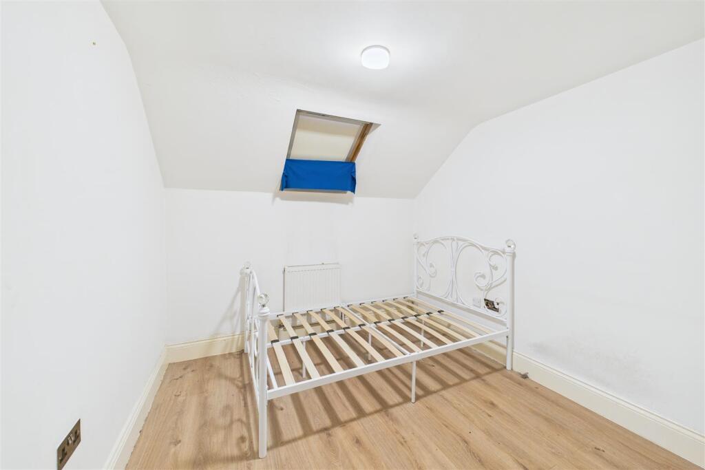 1 Coombe Brook Lane, Fishponds, Bristol BS5 7EZ | 